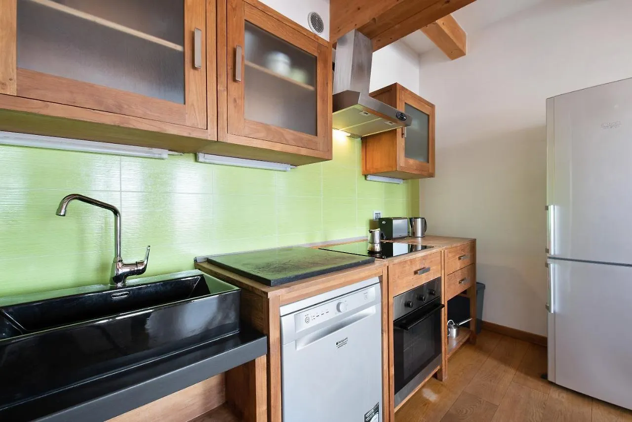 Appartamento Rocchetta Flat Salò Lägenhet